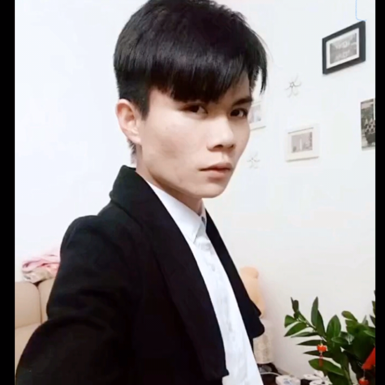 冷月直率的照片