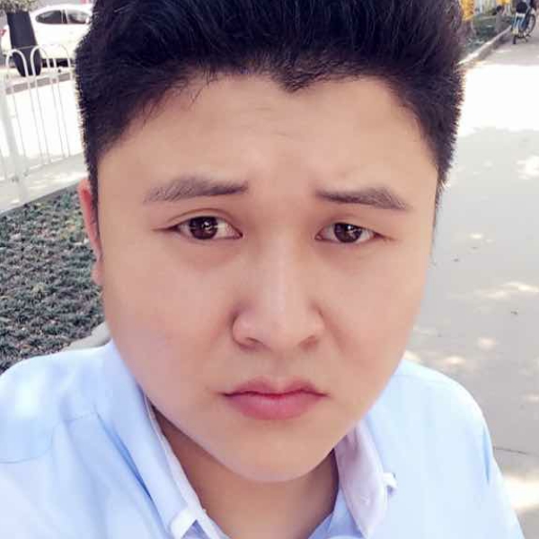 瑞雪精明的照片