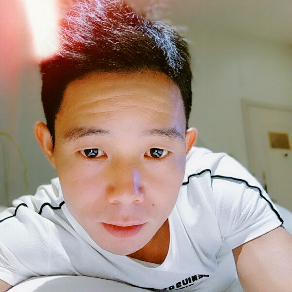 限量版李二萌的照片