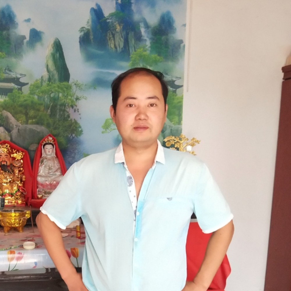 喜悦闻洛尘的照片