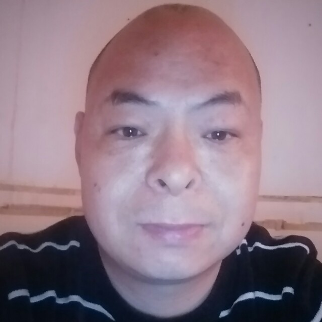 田奔的照片
