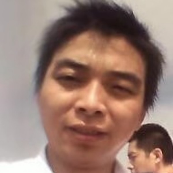 哈密瓜闻单身的照片