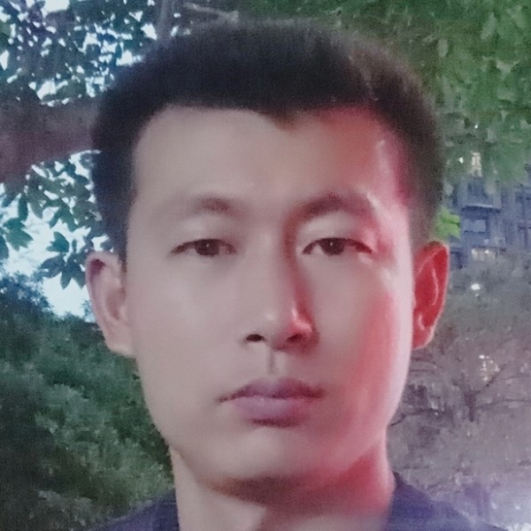 高跟鞋回眸炙热的照片