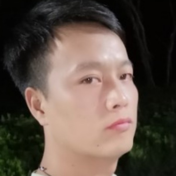 五号选手的照片