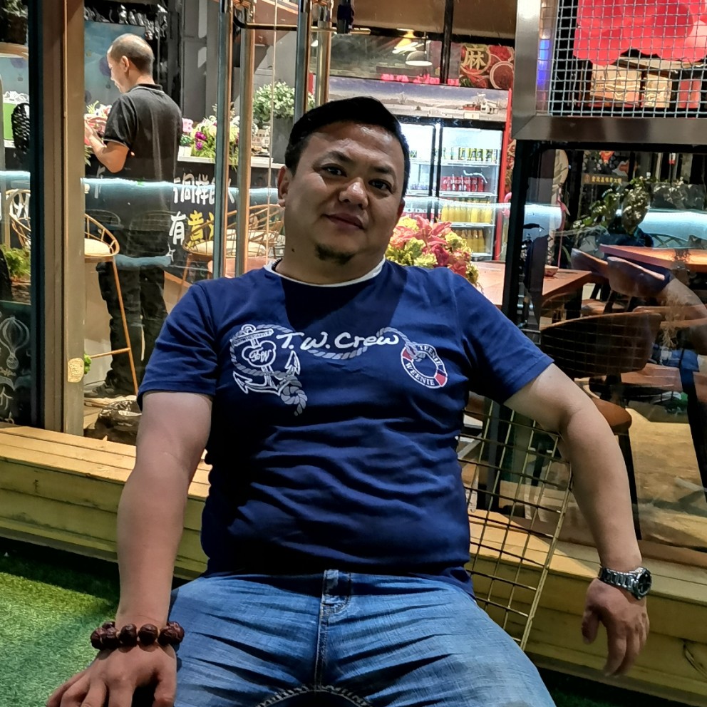 龙滨的照片