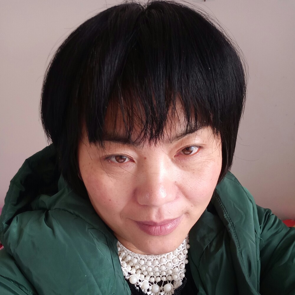 余隐的照片
