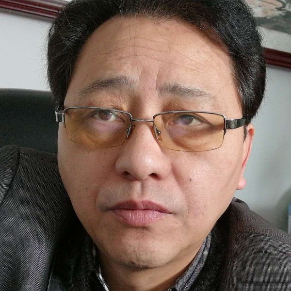 力威的照片