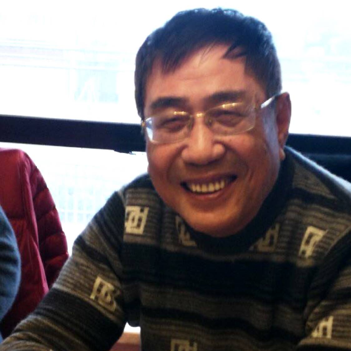 河马闻细心的照片