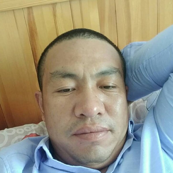 解建军的照片