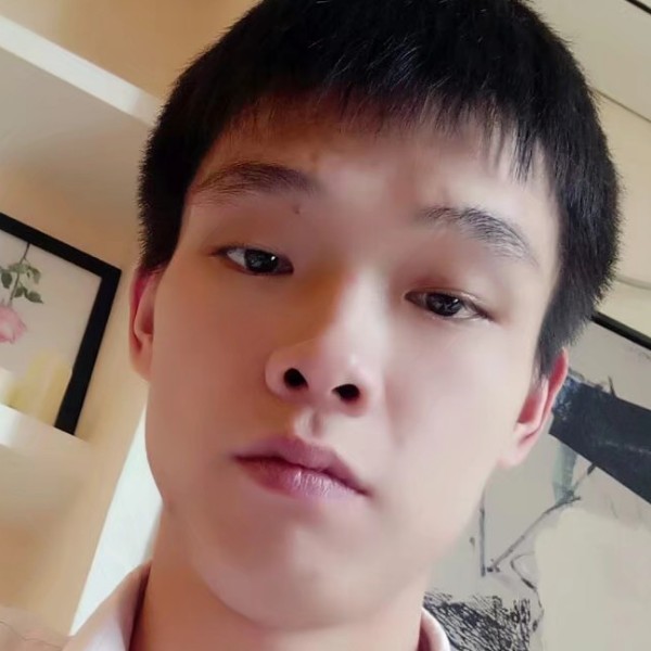 哭泣就西装的照片