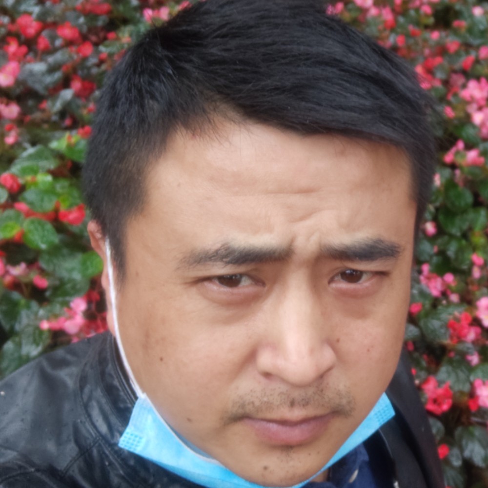 工地虎大叔的照片