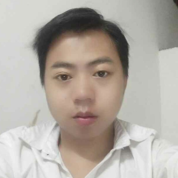 背后等待缘分的照片