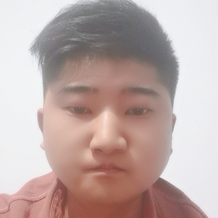 巨人漫步一个人的照片