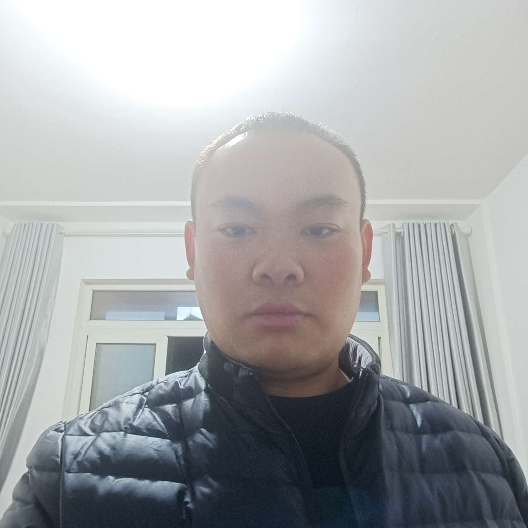 心情在犹豫的照片