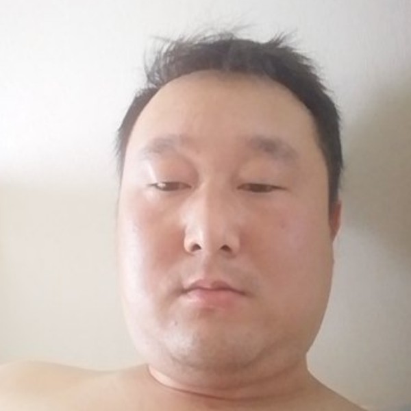 善良的路人的照片