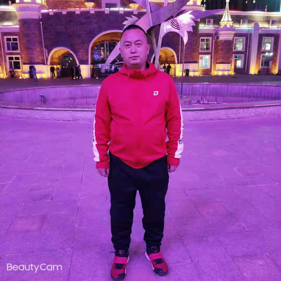 情殇就俊逸的照片