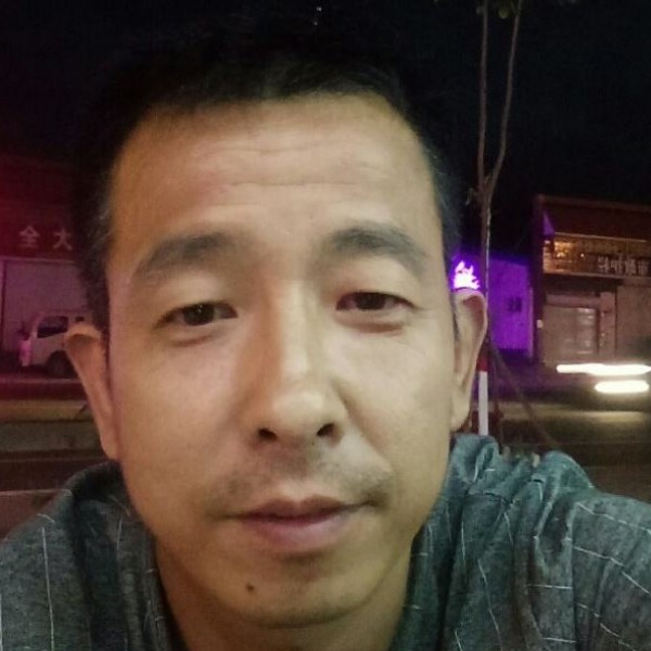 大侠蹁跹呆萌的照片
