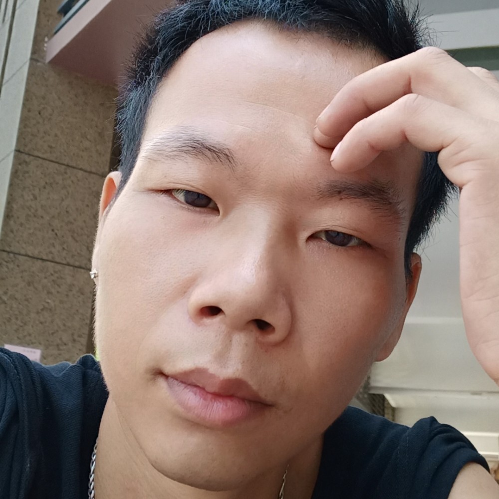 洪林峰的照片