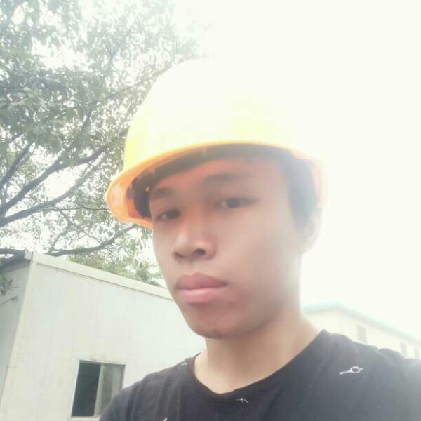 请看我头像的照片