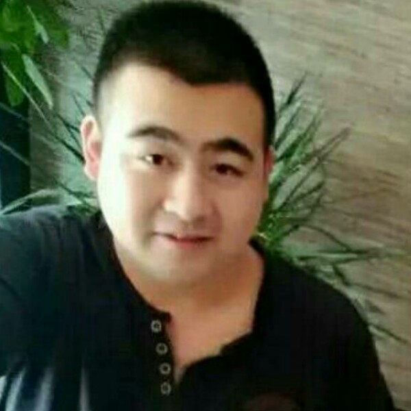 ジ单身跪族ぴ的照片
