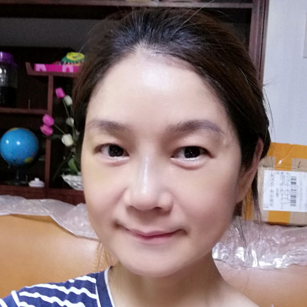朋柳的照片