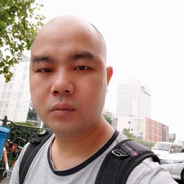 两颗糖的照片