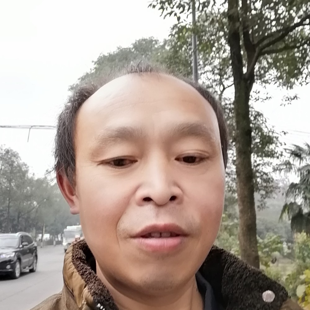 花生請风中的照片