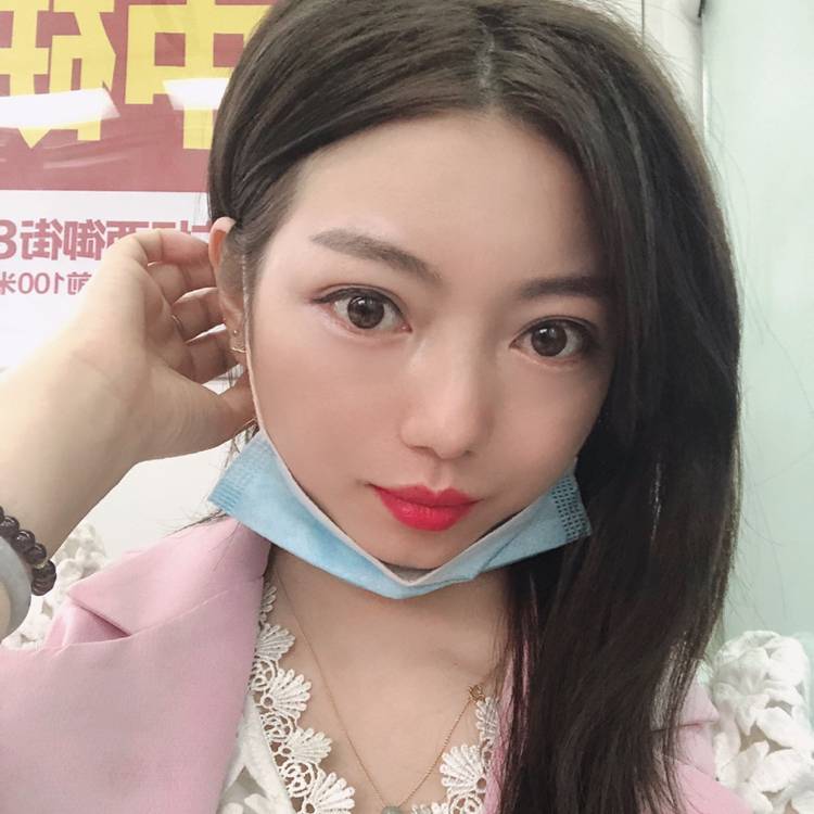 贪玩演变冷月的照片