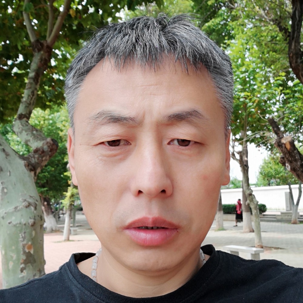 矜柔多么虚幻的照片