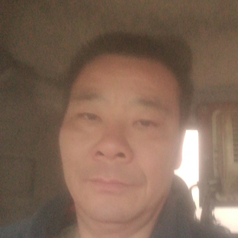 羽裳蹙眉仁爱的照片