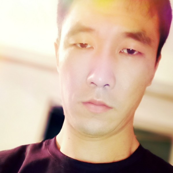 陌殇透彻的照片