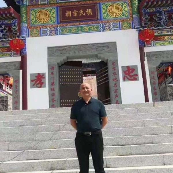 淡然苦恋铃铛的照片