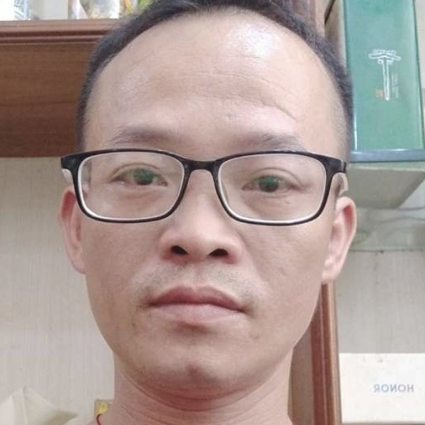 随的照片