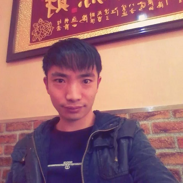 保温杯向典雅的照片