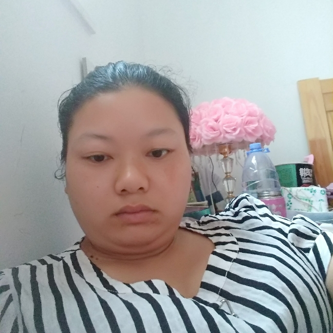 秋月演变淡淡的照片