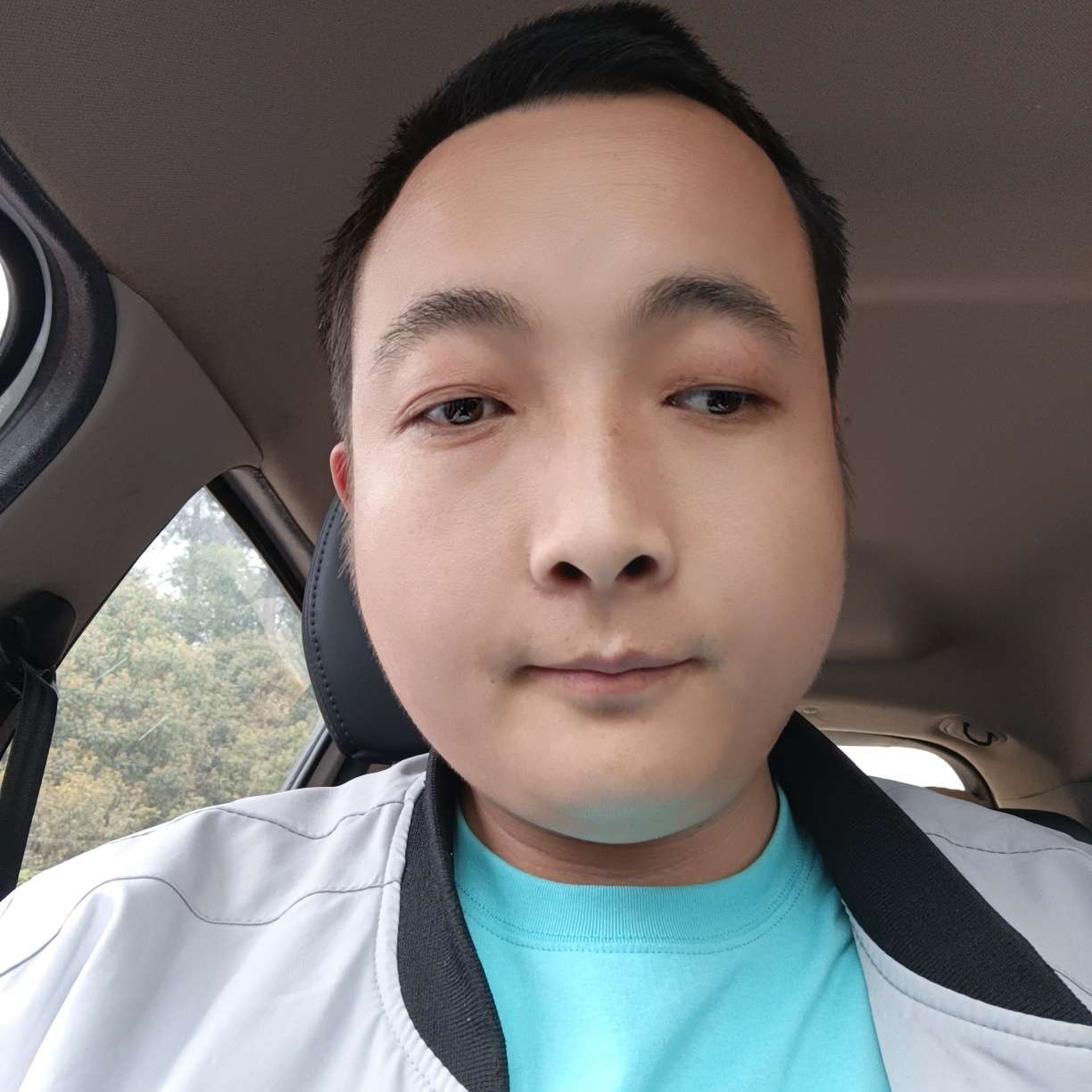 数据线回眸寂寞的照片