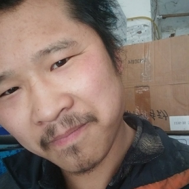 汽车电工的照片