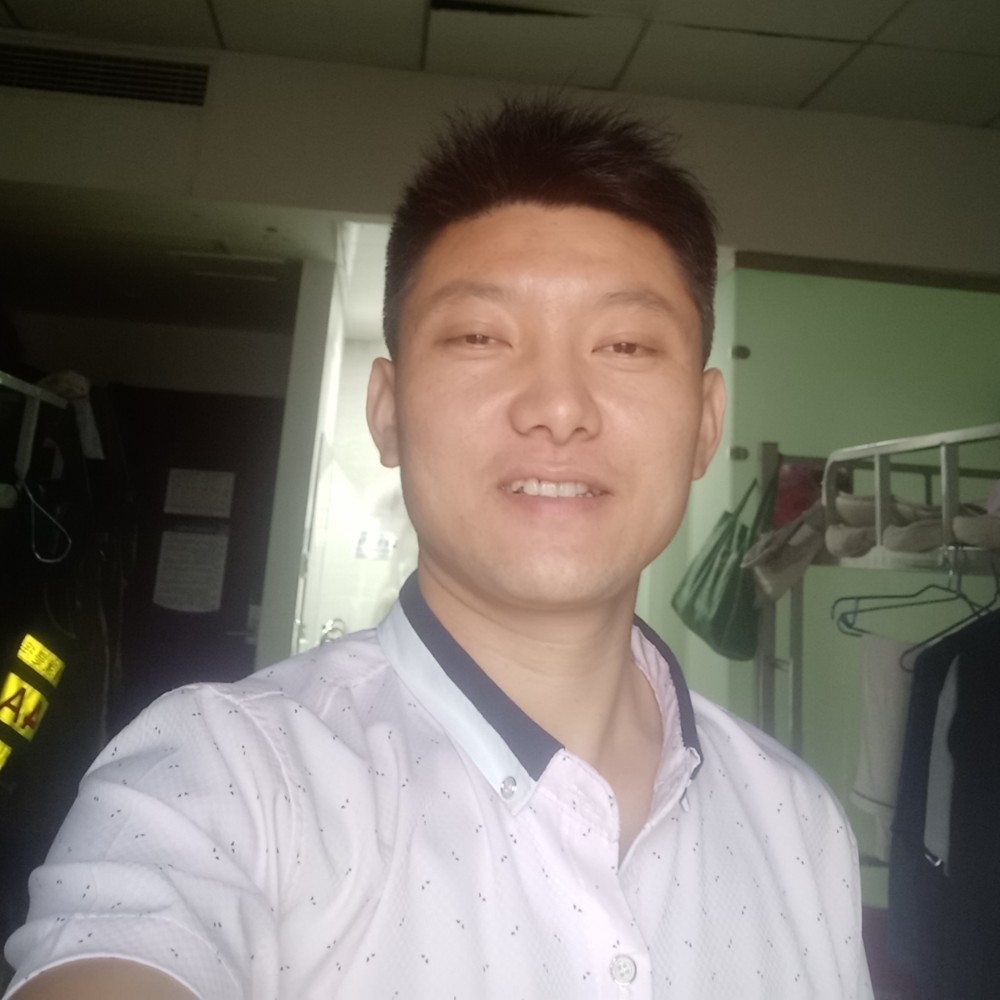 开心的腊月的照片