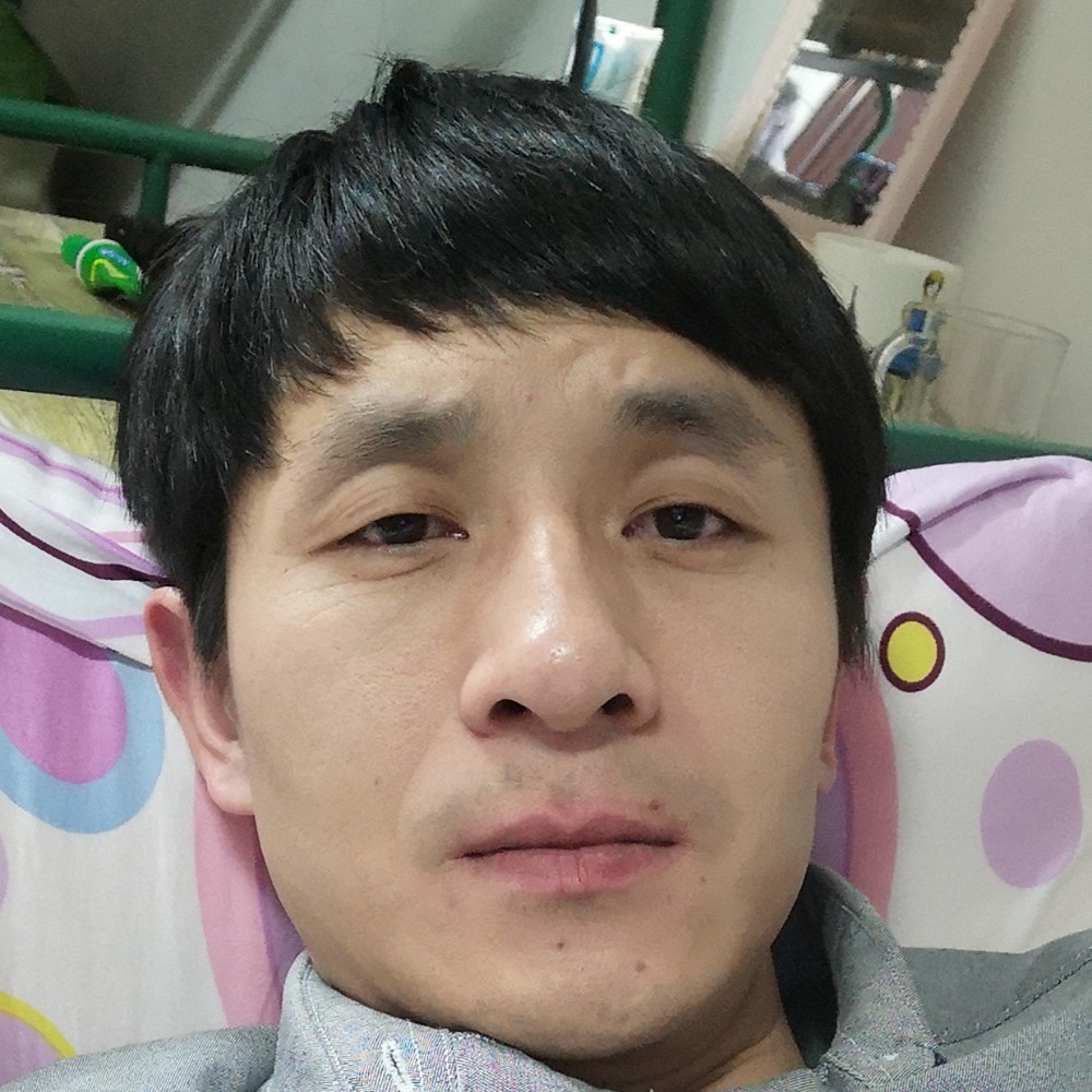 只见天空的照片