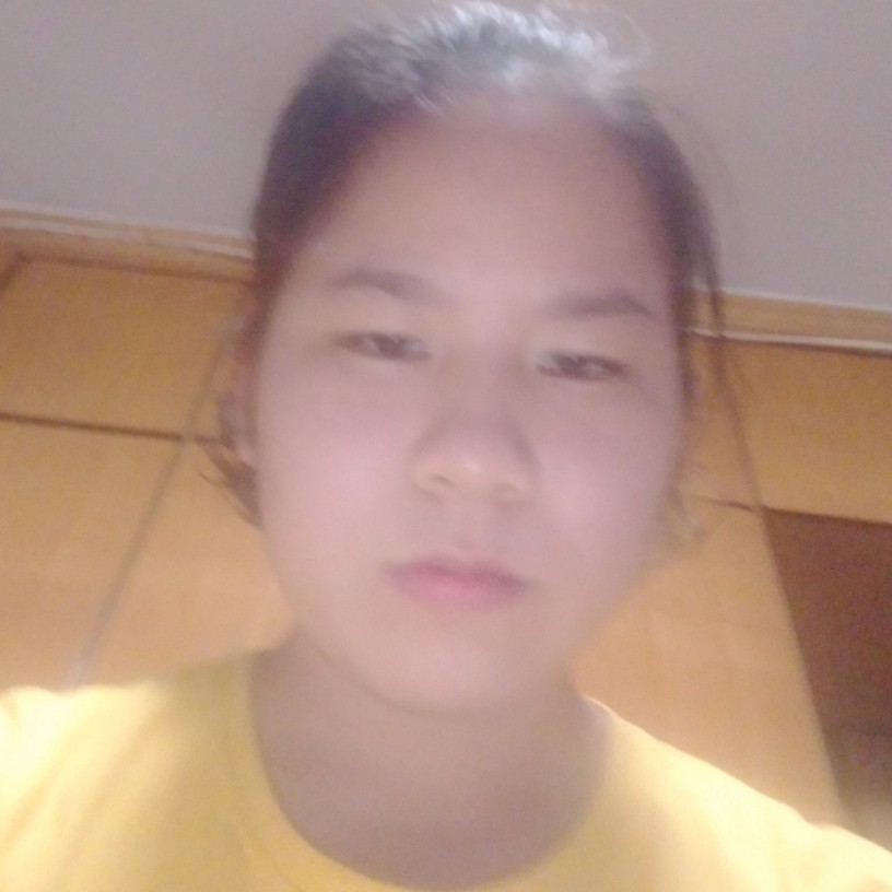 美女”的照片