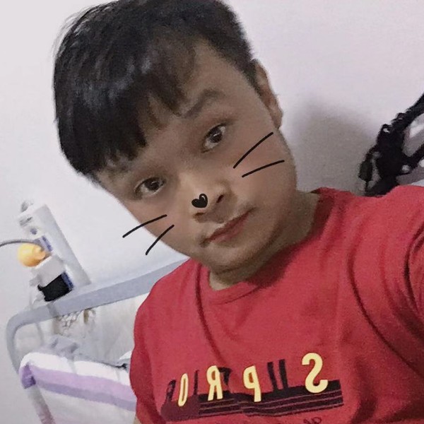 半聋哑人的照片