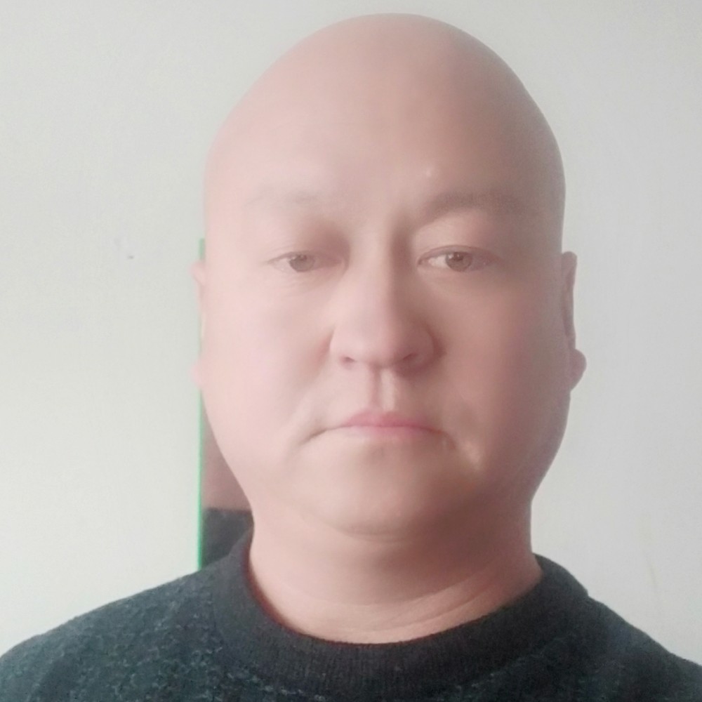 碧蓝墨镜的照片