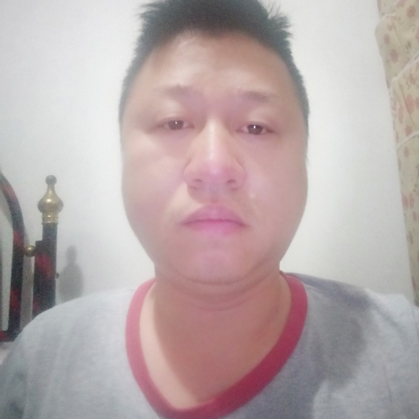 情动笑曾经的照片