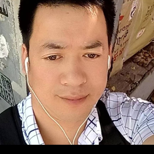 孤身一人饮酒醉的照片