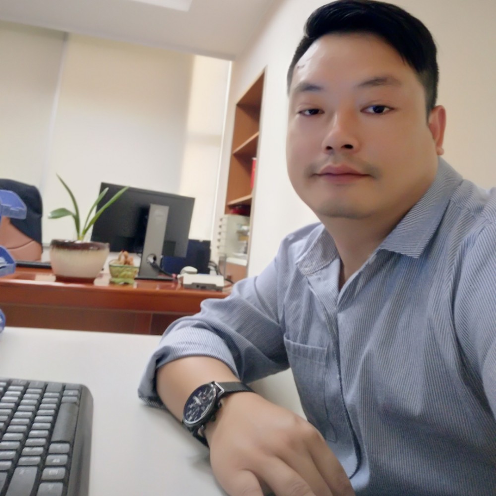 奔放的狼的照片