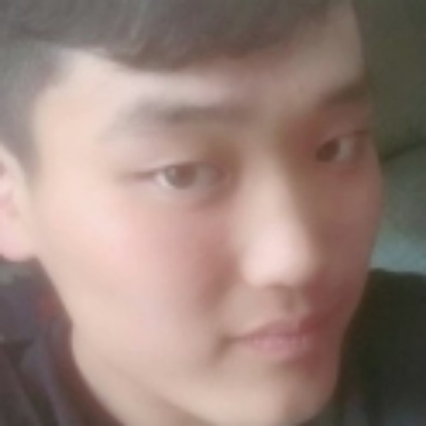 小鸭子忧郁的照片