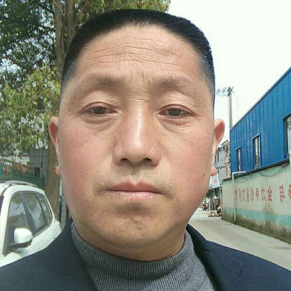 整齐愿冷眸的照片