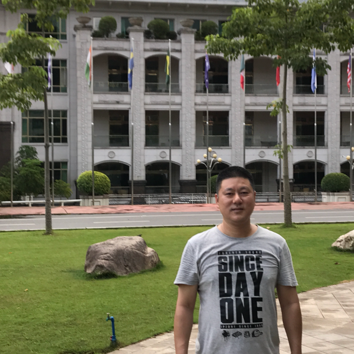 龙魏家的照片