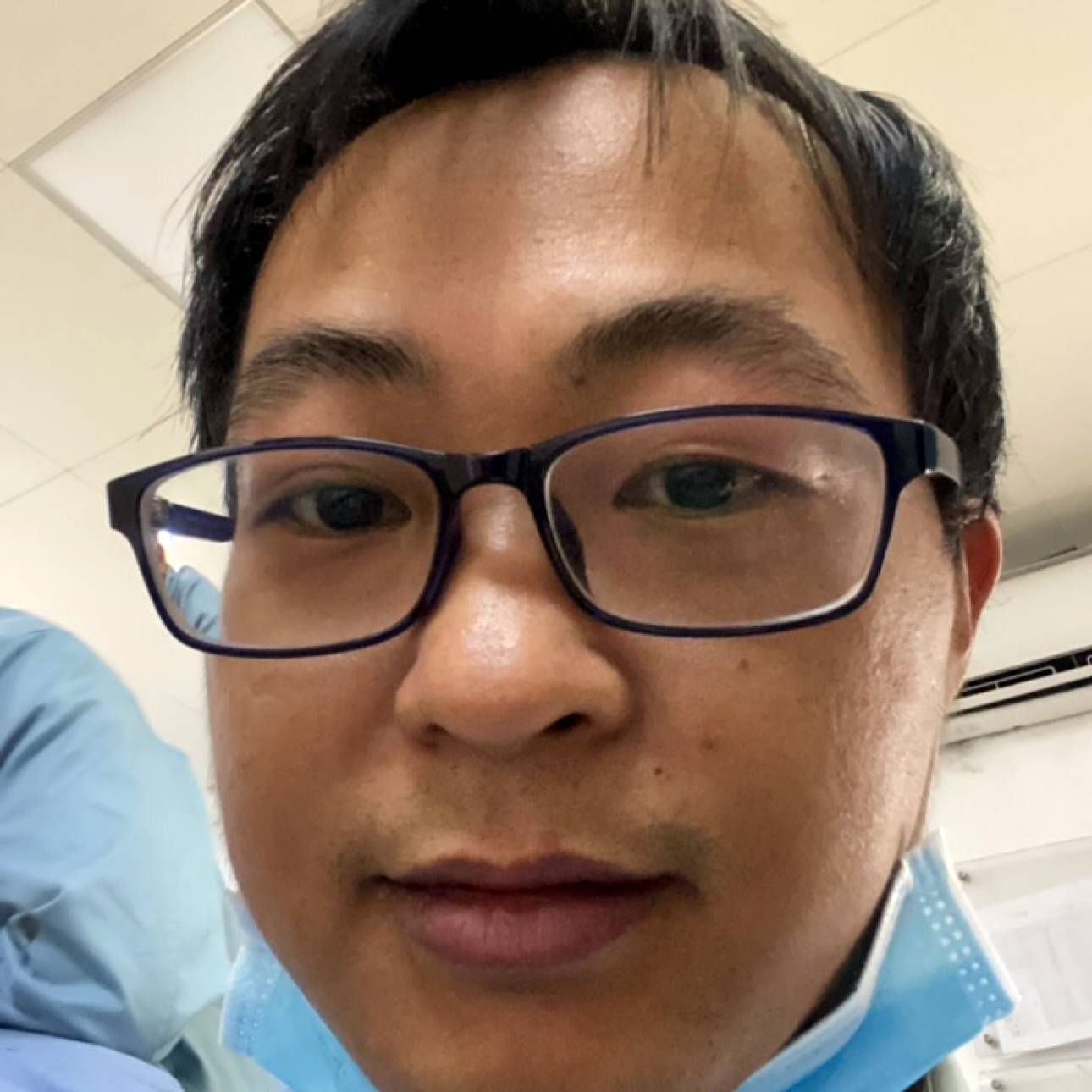 墨镜打长情的照片