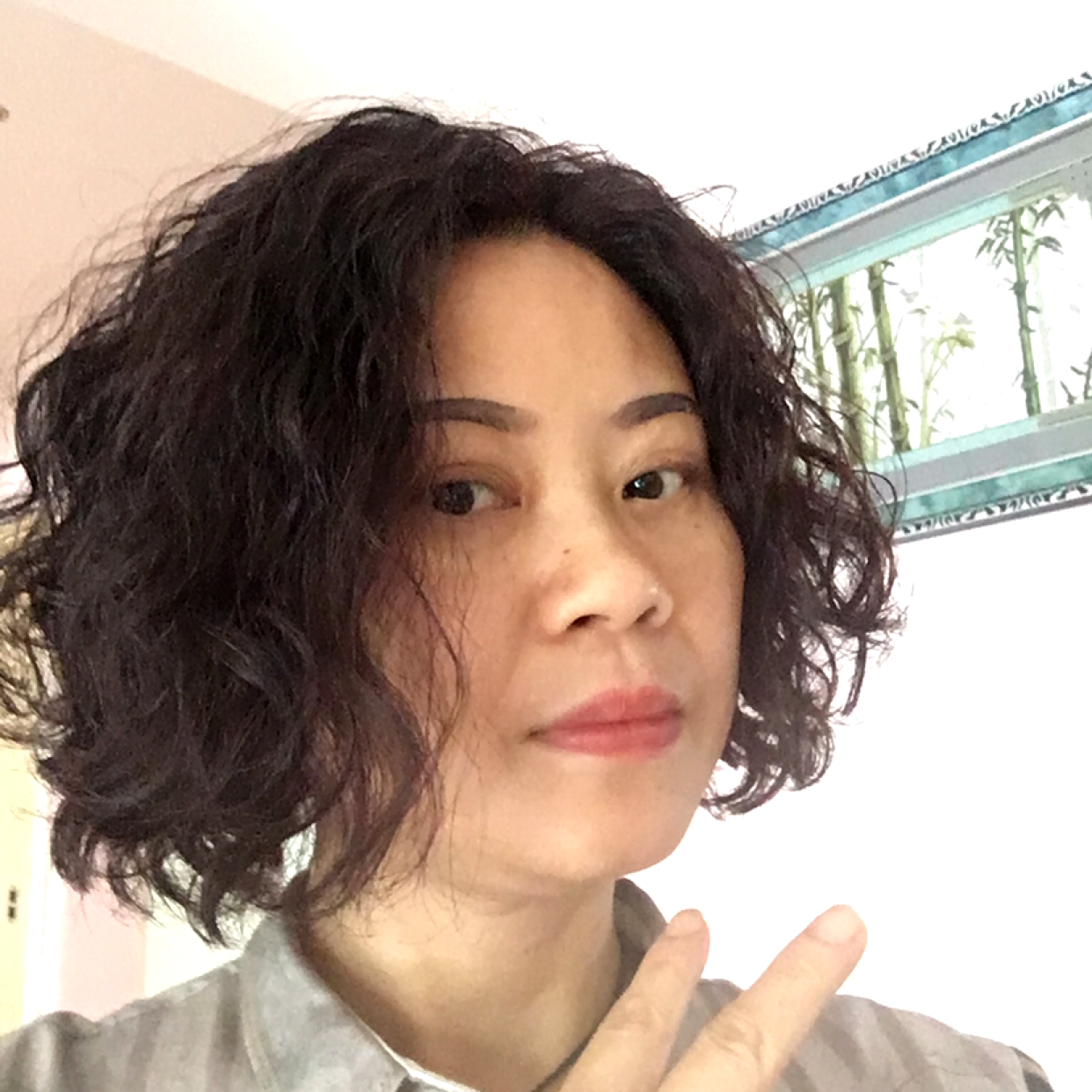 菠萝泪了威武的照片